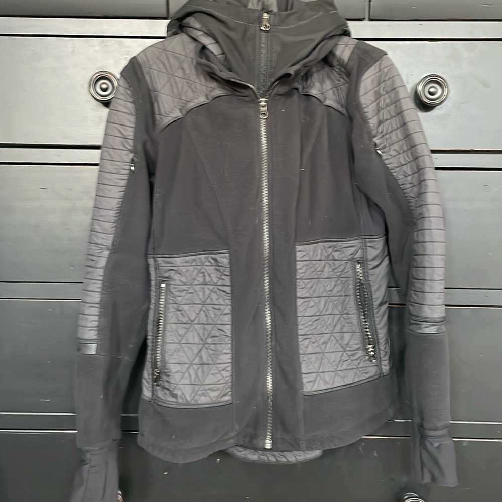Lulemon running jacket
